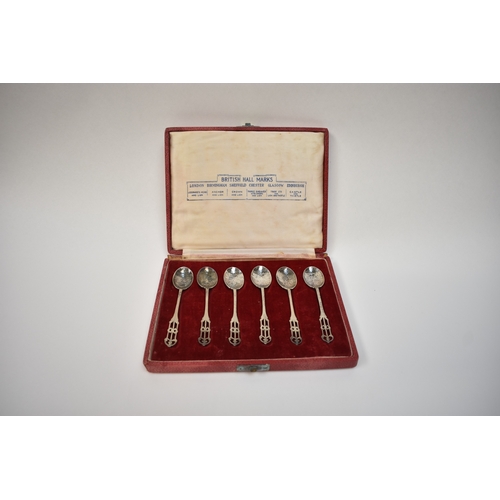 8146 - A cased set of Amy Sandheim arts and crafts teaspoons with pierced handles, London 1925, 53g