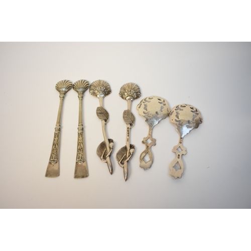 8123 - Two pairs of long handled salt spoons and pierced pair of spoons including leaf form, shell form and... 