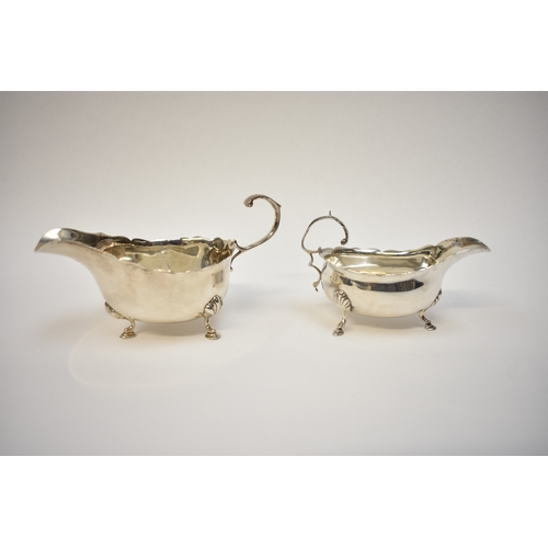 8085 - A John Round and Son Silver sauce boat Birmingham 1906 and George Nathan and Ridley Hayes example, M... 