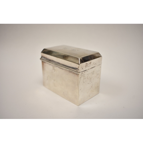 8039 - A Charles S Green & Co Ltd silver trinket box, plain with lid initialled M.M., frilled opening tab, ... 