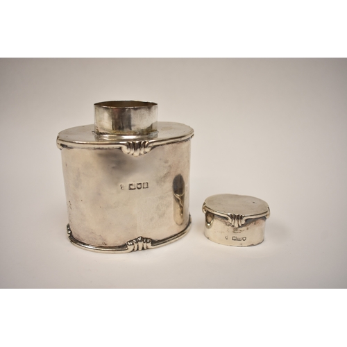 8038 - A silver tea caddy, plain form with decorative border, London 1907, maker's mark rubbed, the base wi... 