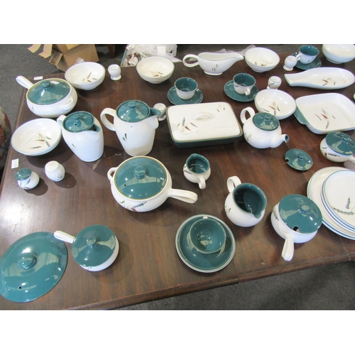 1089 - A good collection of Denby 