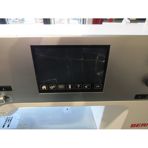 1149 - A. Bernina B750 Qilters Edition electric sewing machine with accessories, lead, pedal and box. Scree... 