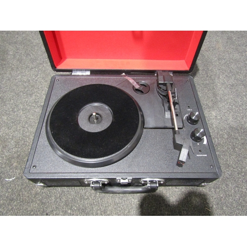 1227 - A retro portable record player