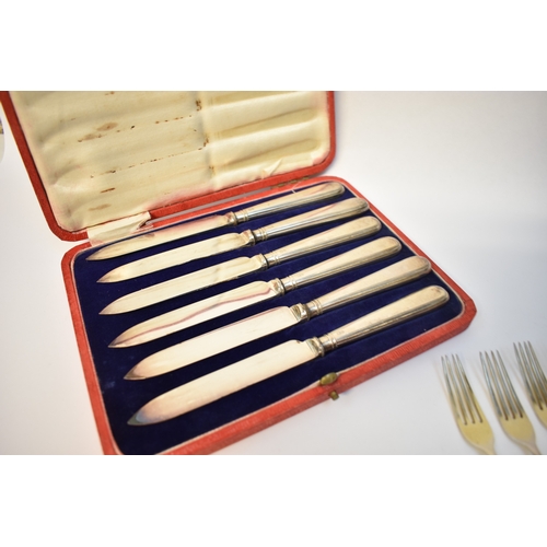 8119 - A set of six fish knives and forks marked 800 to handles and blades and a cased set of Thomas Bradbu... 