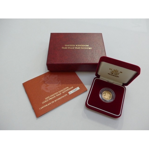 8262 - Elizabeth II 2005 Welsh Dragon cased and boxed gold proof half Sovereign