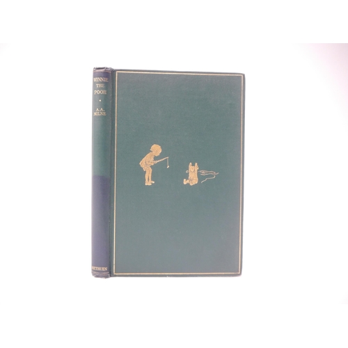 9070 - A.A. Milne: 'Winnie-The-Pooh', illustrated E.H. Shepard, London, Methuen, 1926, 1st edition, full pa... 