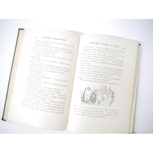 9070 - A.A. Milne: 'Winnie-The-Pooh', illustrated E.H. Shepard, London, Methuen, 1926, 1st edition, full pa... 