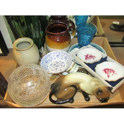 4250 - A box containing miscellaneous glassware, Studio pottery, Minton, Aynsley etc.