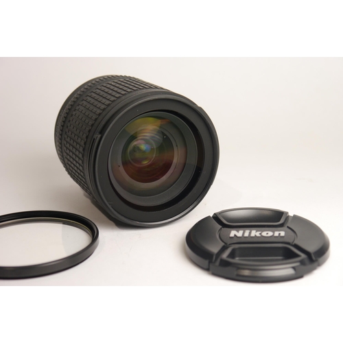 6032 - A Nikon DX AF-S Nikkor f3.5-5.6 G ED 18-135mm lens w/ Nikon HB-32 lens hood & manual