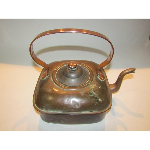 4266 - A square/squat copper kettle, 22cm tall