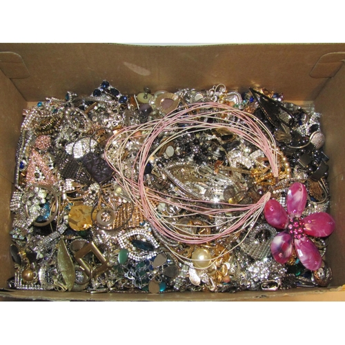 4388 - A box of costume bijouterie to include diamante necklaces, brooches, earrings etc.