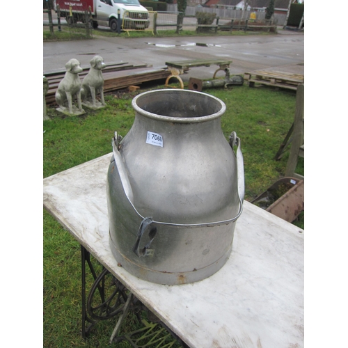 7068 - A stainless steel milk churn