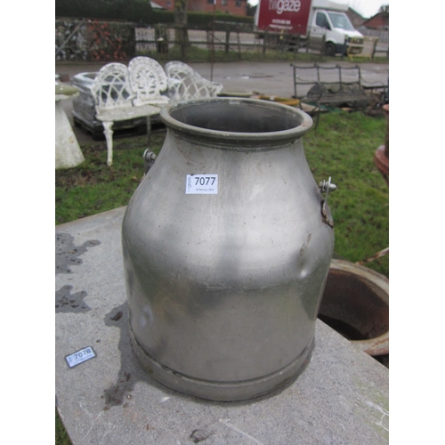 7077 - A stainless steel milk churn