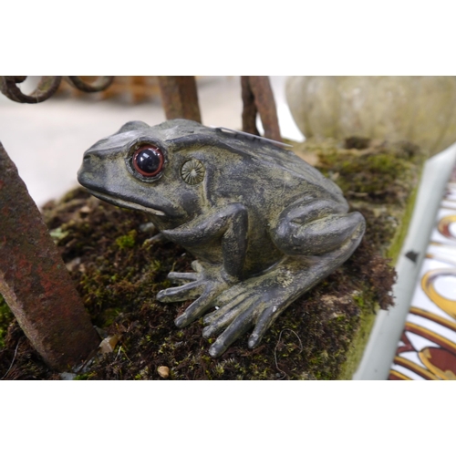 2025 - A frog figure