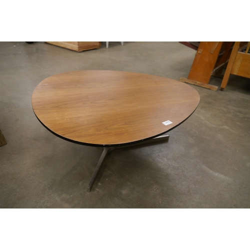 2405 - A Mid-century egg shaped coffee table