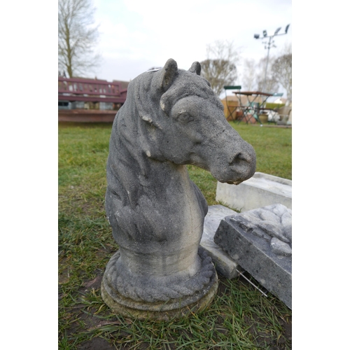 7462 - A sandstone horse's head finial