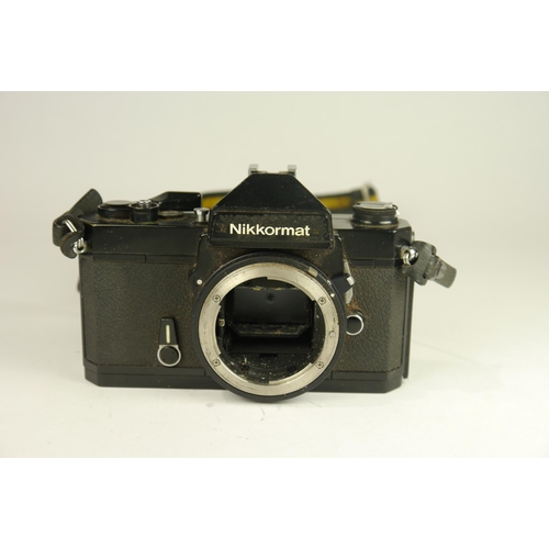 6033 - A Cased Nikon Nikkormat FT3 35mm film camera w/Nippon Kogaku Nikon Nikkor-Q Auto f2.8 135mm Telephot... 