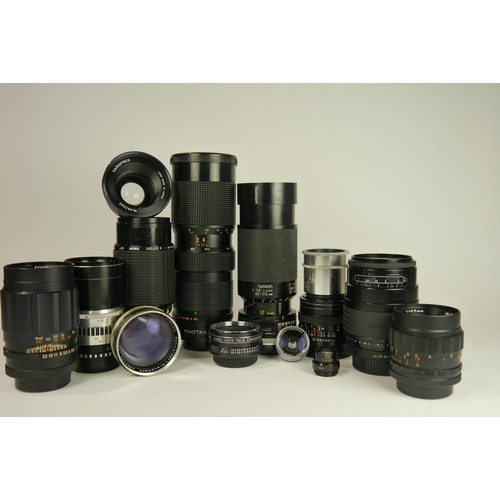 6087 - A Collection of lenses including a Braun Paxette Staeble-telexon 135mm F3.8