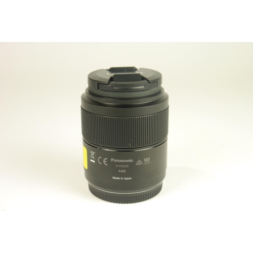 6049 - A Panasonic H-HS030 G Marco f2.8 30mm Mega Asph O.I.S lens