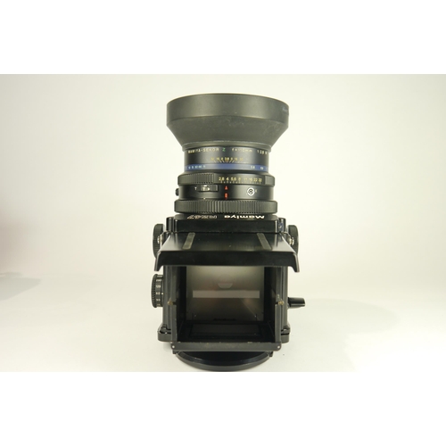 6063 - A Cased Mamiya RZ67 Pro Camera Body comes with:
Mamiya-Sekor Z 110mm F2.8 W lens
Mamiya-Sekor Z 90mm... 