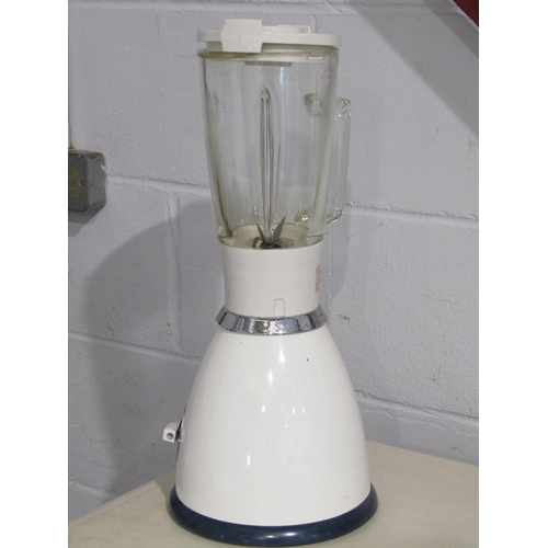 1012 - A vintage Kenwood electric blender