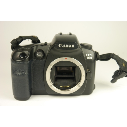 6085 - A Cased Canon EOS D30 DSLR Camera & Canon EF 50mm F1.8 II Lens w/ Canon BG-ED3 Battery Grip, 3x Cano... 