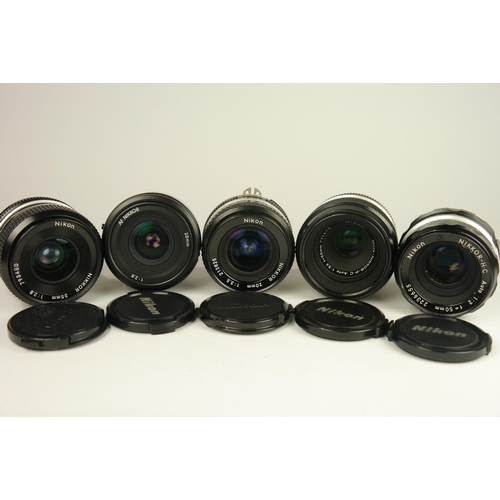 6084 - A collection of Nikon Nikkor lenses (5)
Models;
AF Nikkor 28mm f2.8 D Wide Angle
Nikkor 50mm f2.8 MF... 