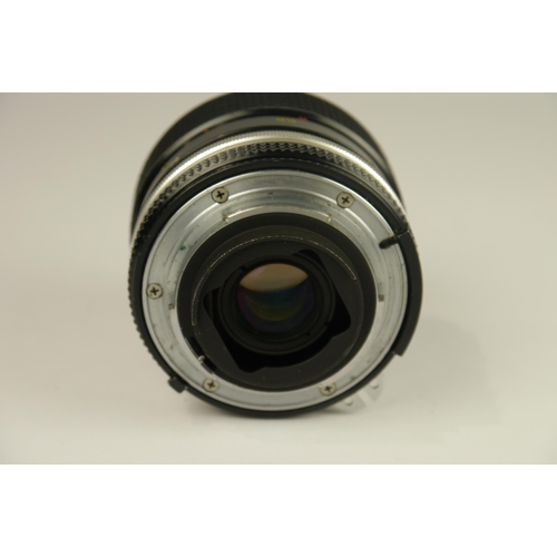 6084 - A collection of Nikon Nikkor lenses (5)
Models;
AF Nikkor 28mm f2.8 D Wide Angle
Nikkor 50mm f2.8 MF... 