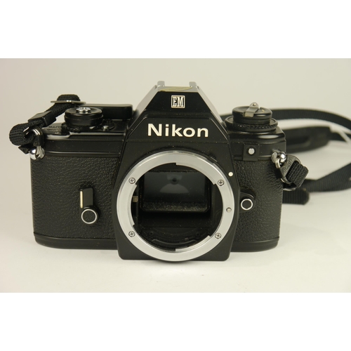 6024 - A Nikon Nikkormat FTN SLR 35mm film camera (Body Only) & A Nikon EM SLR 35mm film Camera w/ Nikon MD... 