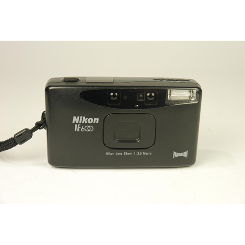 6093 - A Nikon AF600 Camera Panorama 28mm F3.5 Compact 35mm Film Camera