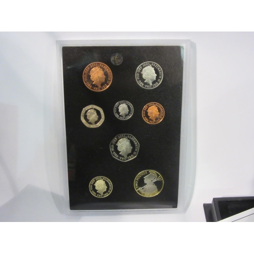 4411 - Two cased and boxed Royal mint 2015 proof coin sets - Definitive issues