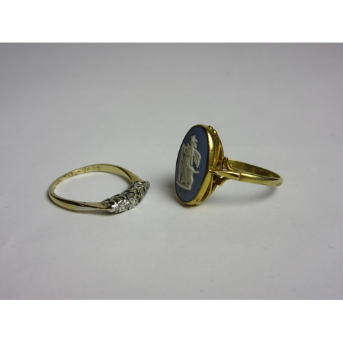 4467 - A 9ct gold Wedgwood cameo ring and an 18ct gold platinum set graduated diamond ring (well worn) (2)