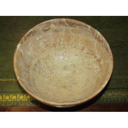 4022 - A hand crafted bowl in Egyptian alabaster, height 12cm x 20cm diameter