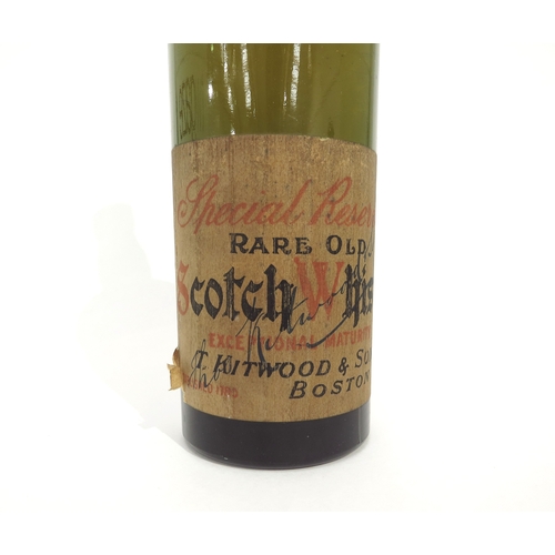 7012 - Special reserve Rare Old Scotch Whisky Exceptional Maturity, T.Kitwood and Sons, Boston circa 1930'3... 