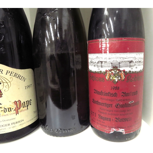 7143 - 1997 Domaine Roger Perrin Chateauneuf-du-Pape, 1998 Louis Jadot Pouilly-Fuisse, 1983 Weinhaus Schlos... 