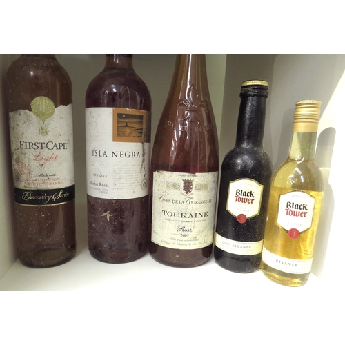 7144 - 9 bottles of various wines including 2010 Sancerre x 2, 2008 Caves de la Tourangelle Touraine, Isla ... 