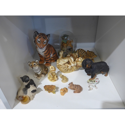 1483 - A collection of resin and ceramic tiger figures together with dog and cat figures (17)