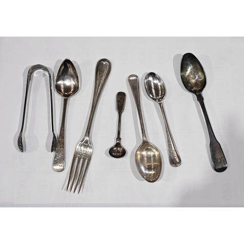 1375 - A collection of silver to include spoons, sugar nips, etc. approx. weight 122g