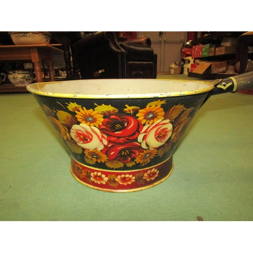 4019 - A large tin bargeware pan decorated with flowers, 53cm long