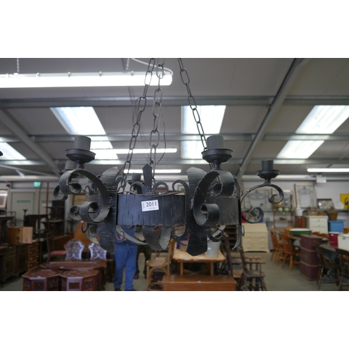 Lot 2027      