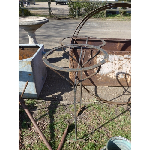 Lot 9032      