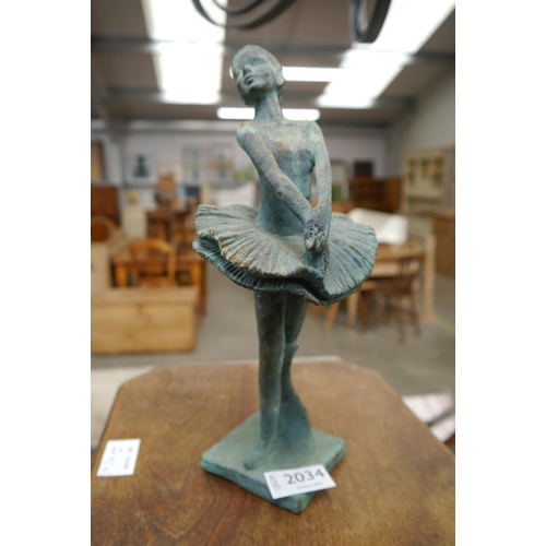 Lot 2034      