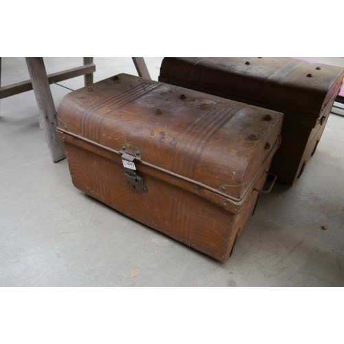 Lot 2043      