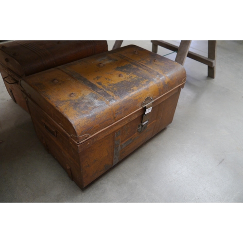 Lot 2044      