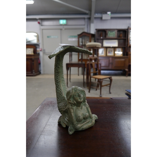 Lot 4022      