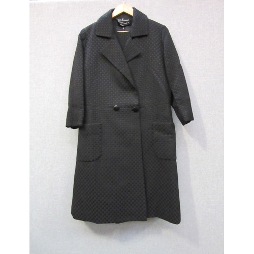 Lot 1051      