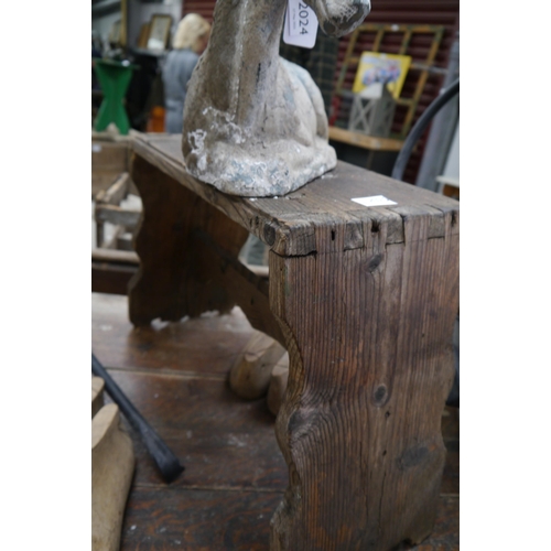 Lot 2025      