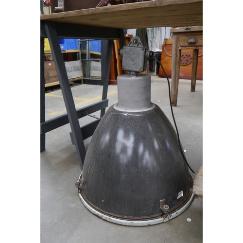 Lot 2035      