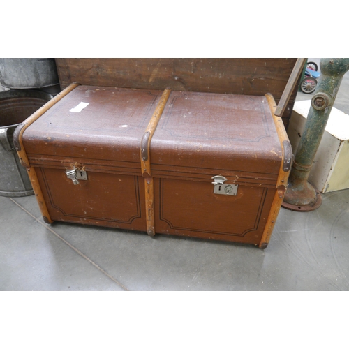 Lot 2028      